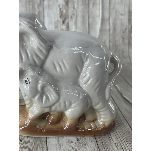 7” Vintage Ceramic Elephant Figurine with Baby Made in Brazil Good Luck Money - Picture 4 of 12